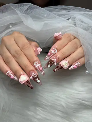 ネイル Cloudy Chan Nailのネイルデザイン