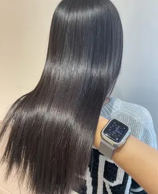 ロング fuwari 美白ショコラカラーのヘアスタイル