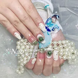 ネイル 🦋 Queenieのネイルデザイン