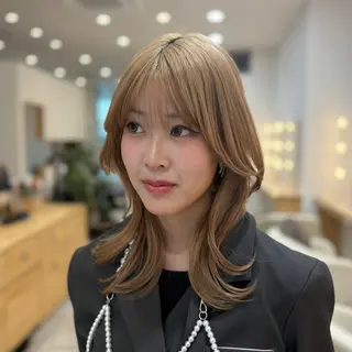 セミロング カラー 🎀ピンク／ブリーチ 🌈デザイン♡BoNのヘアスタイル