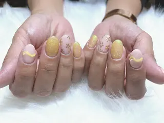 ネイル レイレア ネイルルームのネイルデザイン