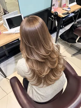 ロング カラー 🩵レイヤー✖︎ 髪質改善🩵リョウヤのヘアスタイル