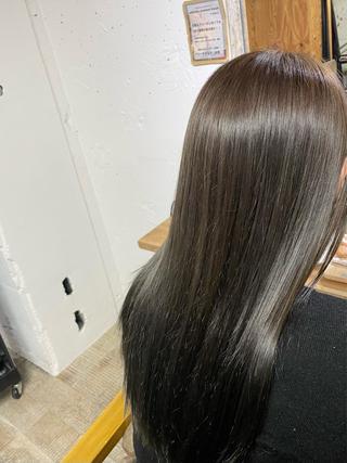 ロング 阿部 智子のヘアスタイル