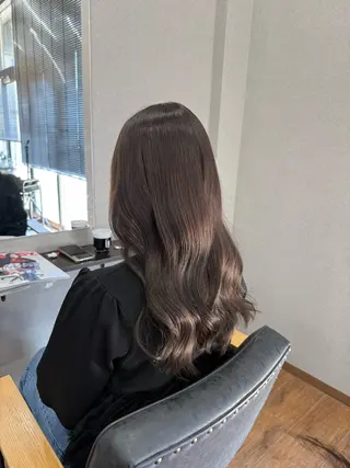 ロング カラー 鵜飼 真伍のヘアスタイル