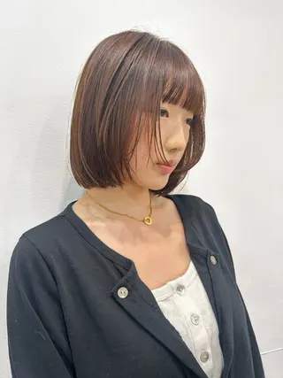 ショート カラー かがやしづ ⭐️ベージュのヘアスタイル