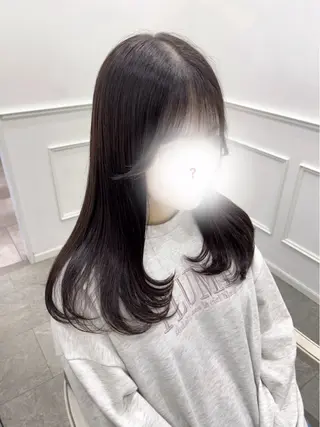ロング カラー 新井 凪のヘアスタイル
