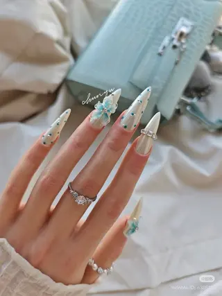 ネイル HAPPI NAIL . LEEのネイルデザイン