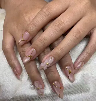 ネイル WO MIAO💎のネイルデザイン