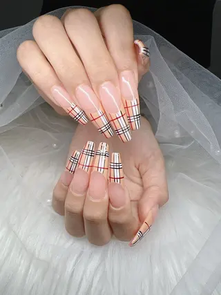ネイル Lee Nails チップ長さだし専門店のネイルデザイン