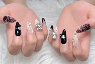 ネイル AURA NAIL 上前津のネイルデザイン