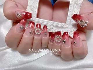 ネイル ネイルサロン ルミア Lumia 店長施術のネイルデザイン