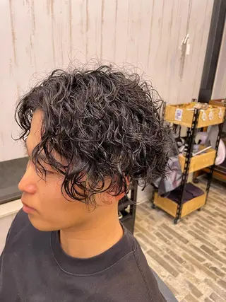 パーマ メンズ 姫路アンメリーアン ダンのヘアスタイル