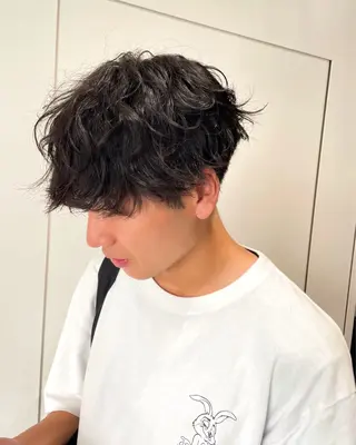 パーマ メンズ est-r. Shionのヘアスタイル