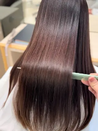 ロング 岡田 和馬のヘアスタイル