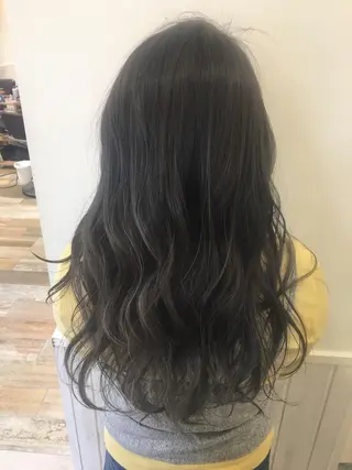ロング カラー ぱつっとボブ/ 小野あかねのヘアスタイル