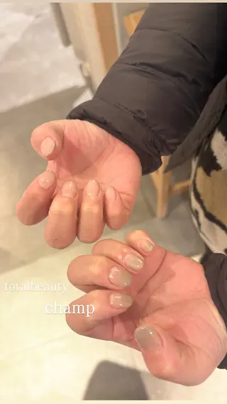 ネイル 岡本 恵｜大人っぽ ・個性ニュアンスのネイルデザイン