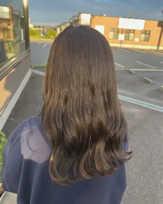 ロング カラー 水川 七海のヘアスタイル