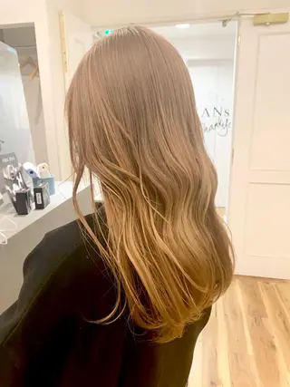 ロング カラー i'll 未空のヘアスタイル