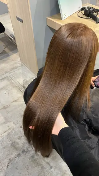 ロング カラー Lia 瑠莉花のヘアスタイル