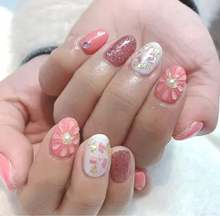 ショート カラー パーマ ヘアアレンジ メンズ キッズ ネイル マツエク・マツパ feey ⁑erinaのネイルデザイン