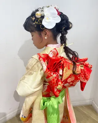 ヘアアレンジ キッズ あやか 白髪ぼかしハイライトのその他イメージ