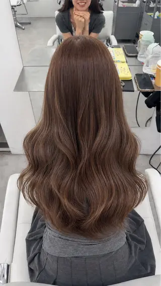ロング カラー 石原 きらのヘアスタイル