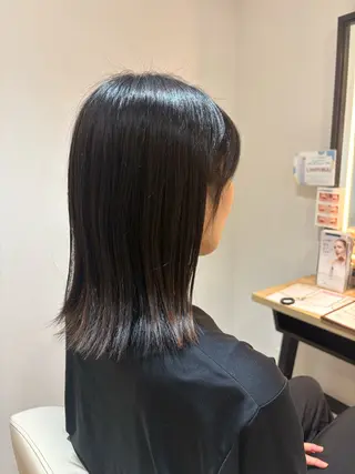 ミディアム 梅沢 優羽のヘアスタイル