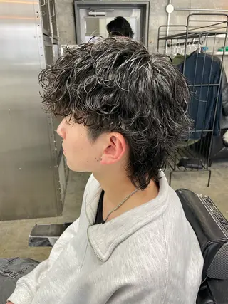 ショート カラー パーマ ヘアアレンジ メンズ 亀井隆汰/メンズ専門 パーマ/フェード可のヘアスタイル