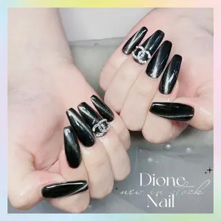 ネイル Dione ネイル専門店のネイルデザイン