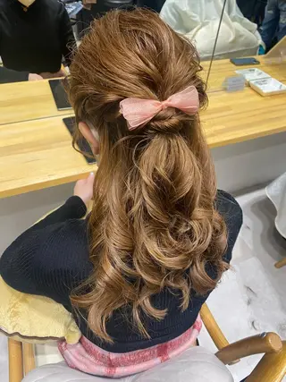 セミロング ヘアアレンジ 似合う髪型見つけます AYAKAのヘアスタイル