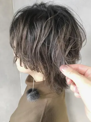ショート カラー 岡邉 隆太のヘアスタイル