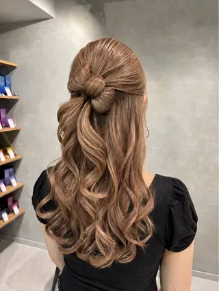 ヘアアレンジ ヘアアレンジ🪽 艶カラー ☆ yuiのヘアスタイル