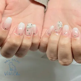 ネイル ViViChi 梨帆のネイルデザイン