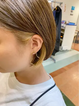 ショート カラー 石井 佑樹のヘアスタイル
