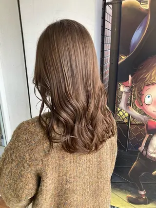 カラー 安永 里帆のヘアスタイル