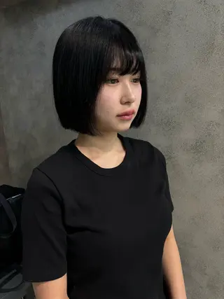 ショート カラー ヘアアレンジ ボブ/透明感ベージュ 🫧クルミ🌟のヘアスタイル