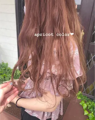 ロング カラー 江原 彩華のヘアスタイル