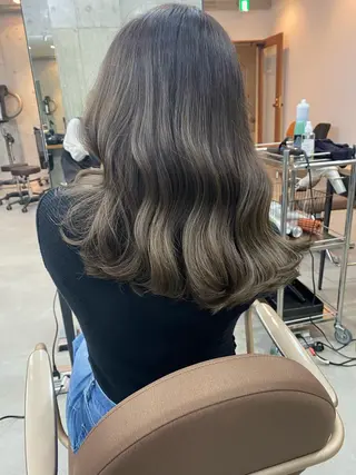ロング カラー ヘアアレンジ 美髪矯正 韓国レイヤーのヘアスタイル