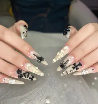 ネイル ゆみ 🌻ひまわりサロンのネイルデザイン