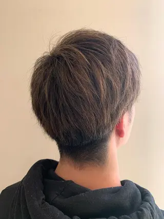 ショート カラー メンズ 顔まわりカット✄ ベージュカラー🧸のヘアスタイル