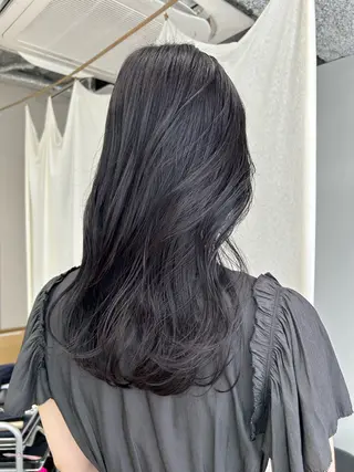 ロング カラー AKO .のヘアスタイル