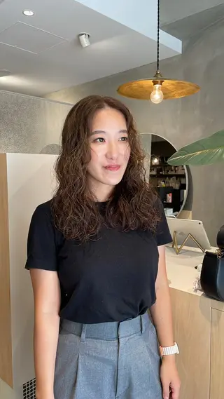 セミロング 都築 菜美のヘアスタイル
