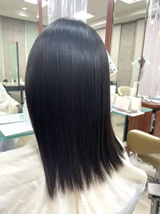ミディアム 飯泉 春乃のヘアスタイル