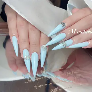 ネイル 🎀M nails✨ ビューティーのネイルデザイン