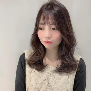 セミロング カラー 澤村 志織のヘアスタイル
