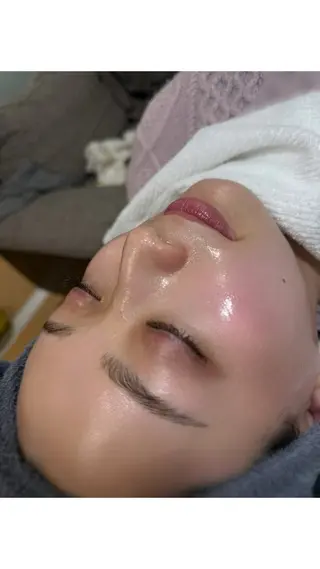 enine フェイスWAXのエステ・リラクイメージ