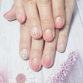ネイル ビジュード ネイルのネイルデザイン