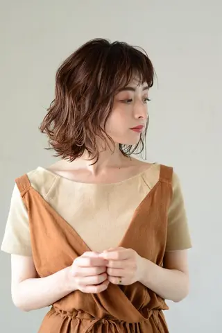 ミディアム カラー マツエク・マツパ 川上 裕樹のヘアスタイル