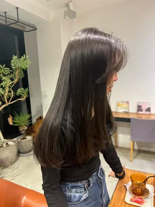 カラー linna / 高槻 /透明感カラーのヘアスタイル