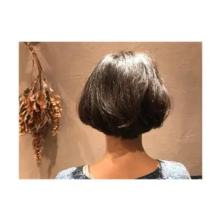 ショート くるくるパーマ aikoのヘアスタイル